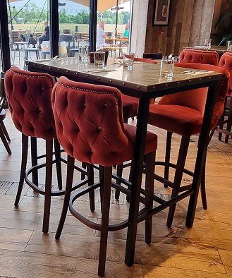 Photos of Arkell's Strawberry Thief pub in Tadpole Garden, Swindon Photos of Arkell's Strawberry Thief pub in Tadpole Garden, Swindon